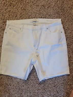 Vince Camuto Women’s White Denim Cutoff Shorts